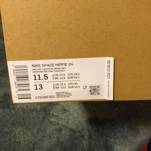 Nike Space Hippie 04